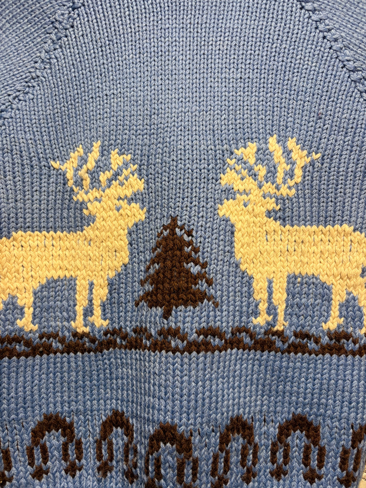 Back Design on Vintage 1960s Blue Deer Cowichan Zip Up Sweater SZ S