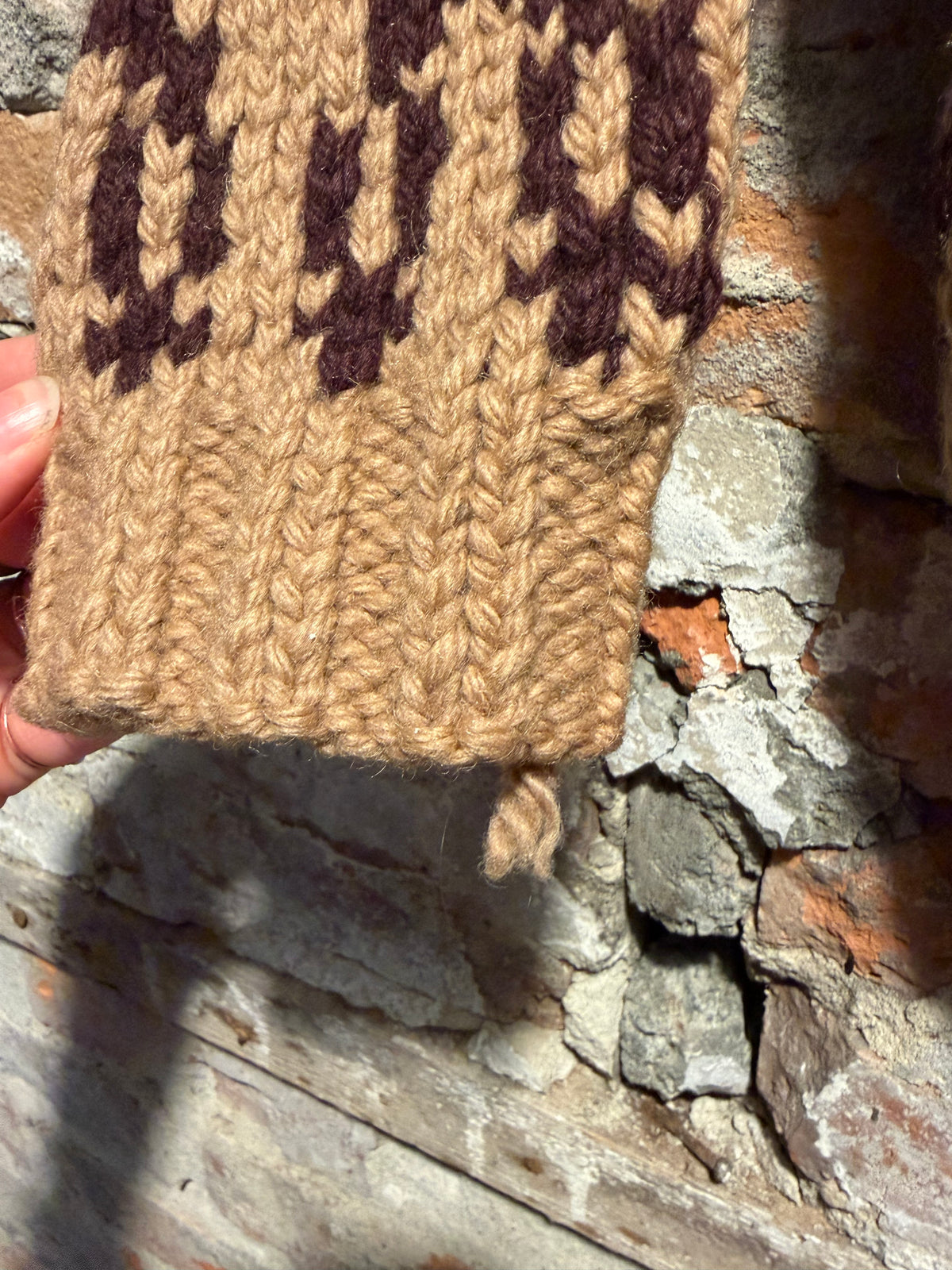 Cuff on Vintage Light Brown Deer Cowichan Style Sweater Sz S