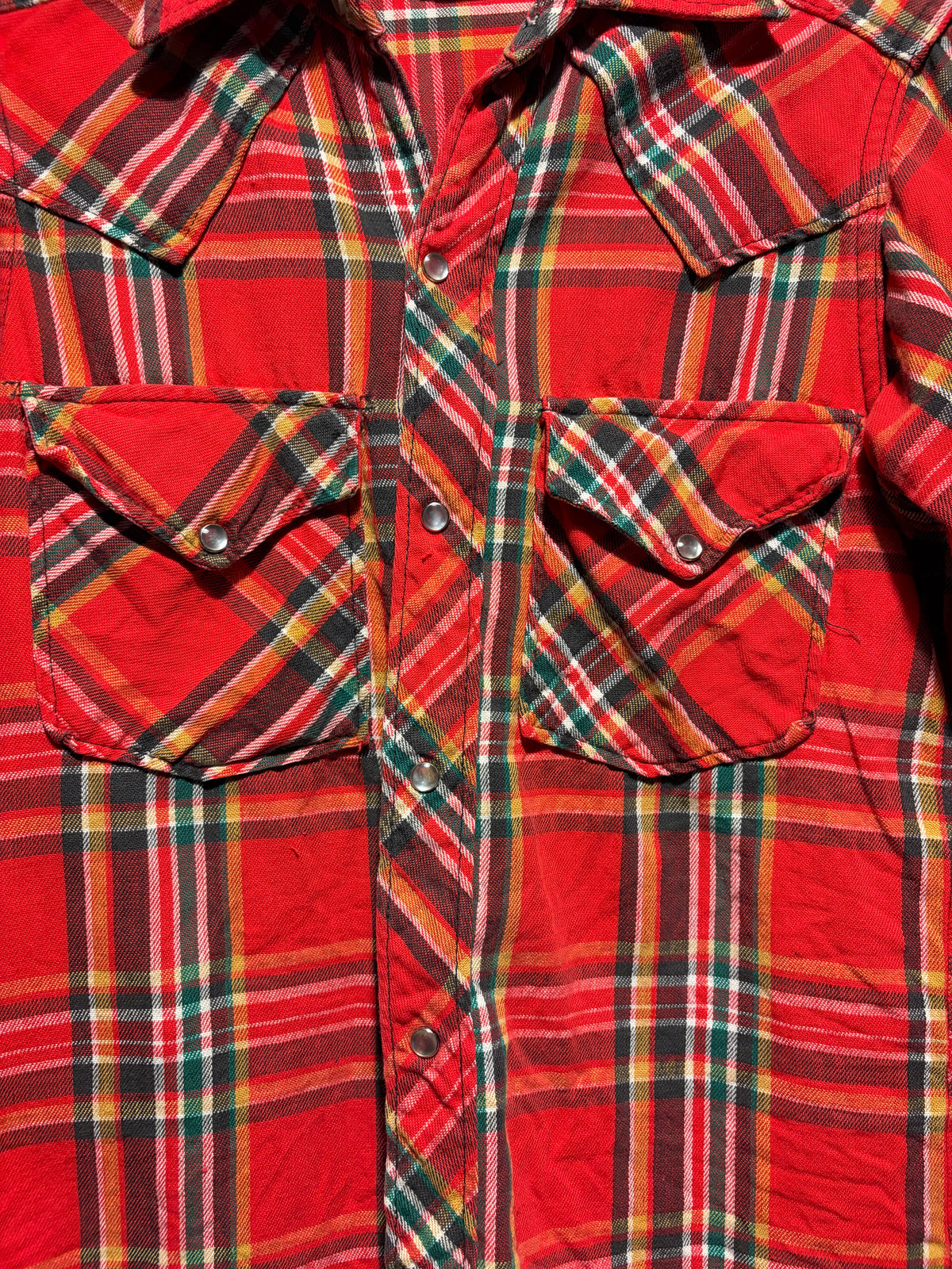 Buttons on Vintage 1970's Woolrich Flannel Shirt SZ XS