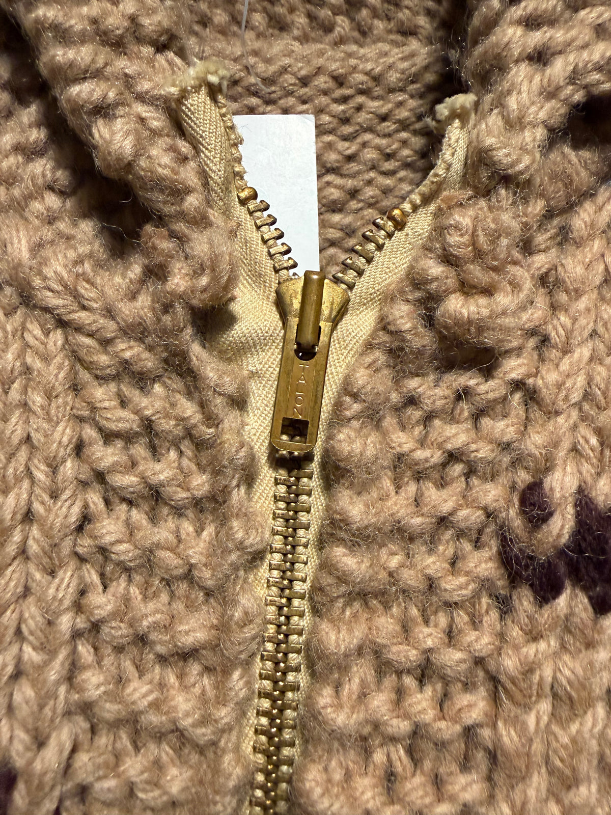 Zipper on Vintage Light Brown Deer Cowichan Style Sweater Sz S