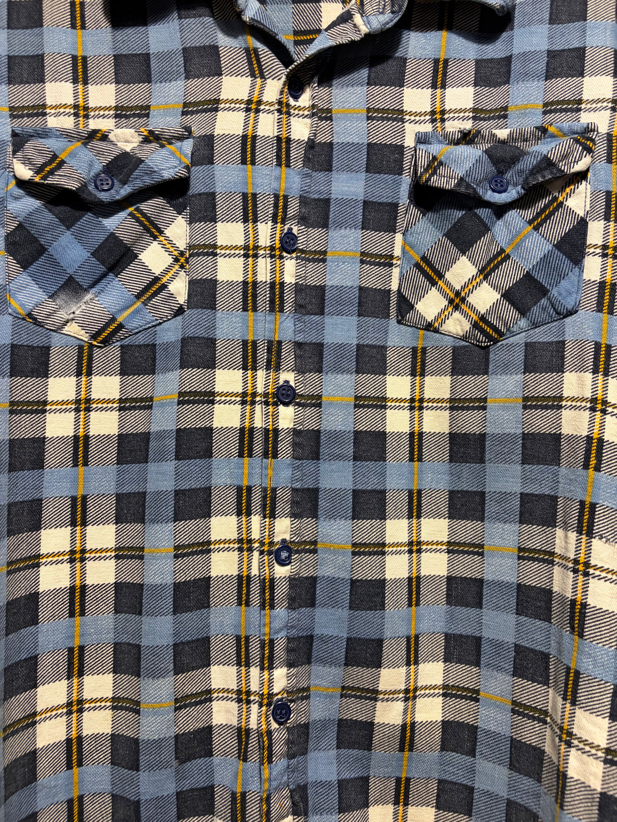 Buttons on Vintage 313 Blue and Yellow Flannel SZ XL