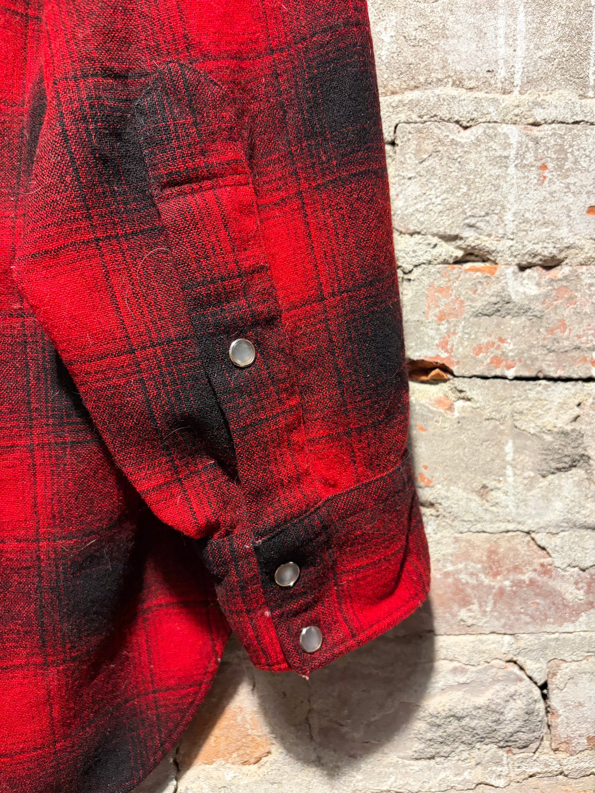 Cuff on Vintage Red Pendleton Western Flannel SZ L