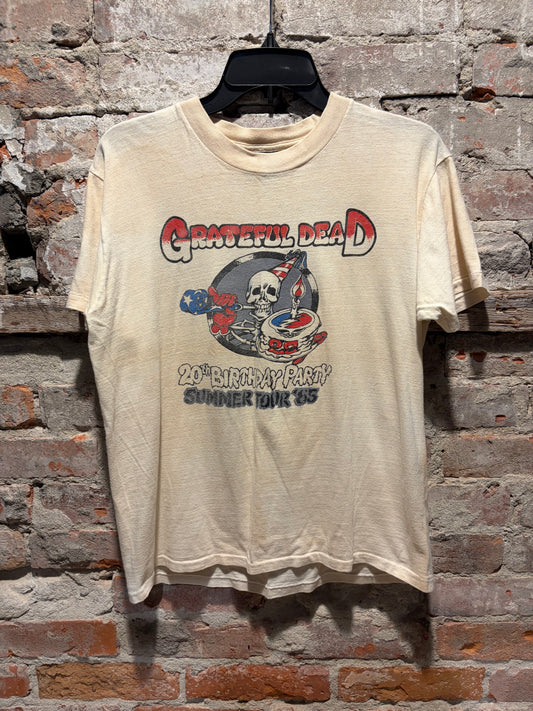 Front of Vintage 1985 Grateful Dead Birthday Party Tee SZ M 