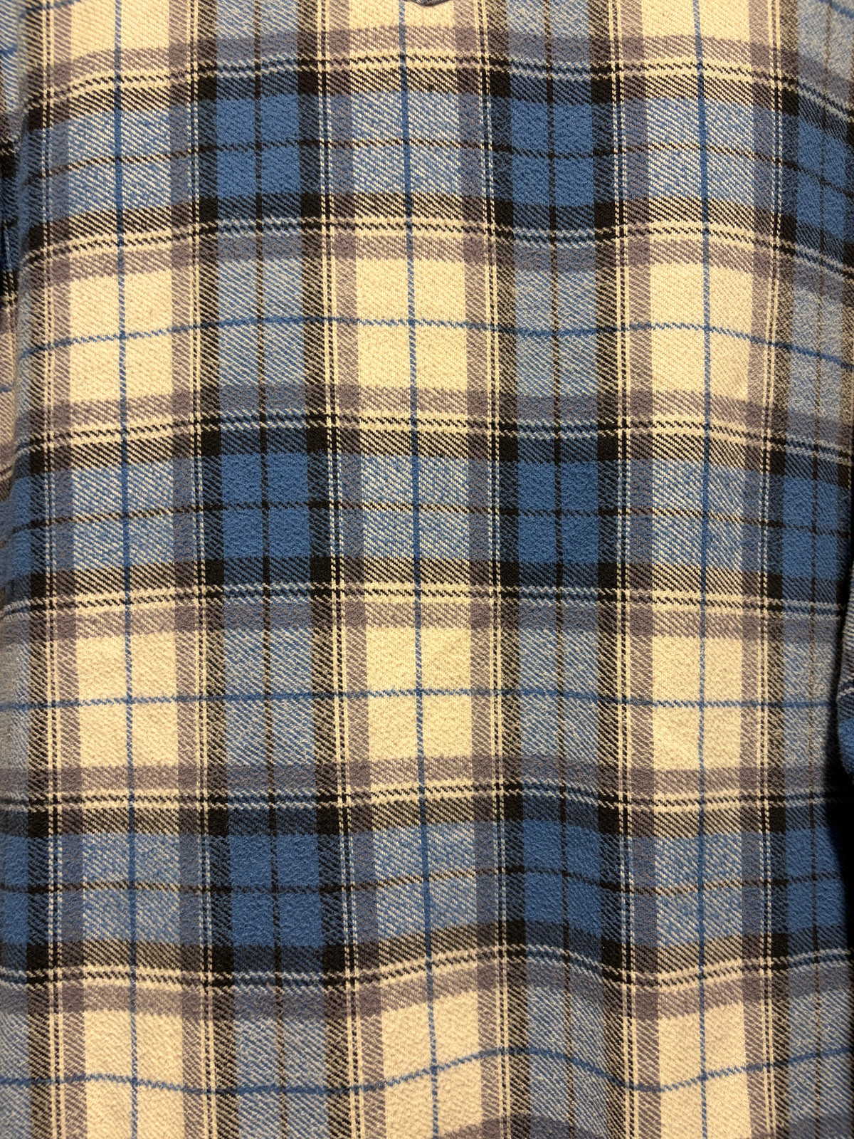 Back of Vintage Dakota Cotton Pearlsnap Flannel SZ XL
