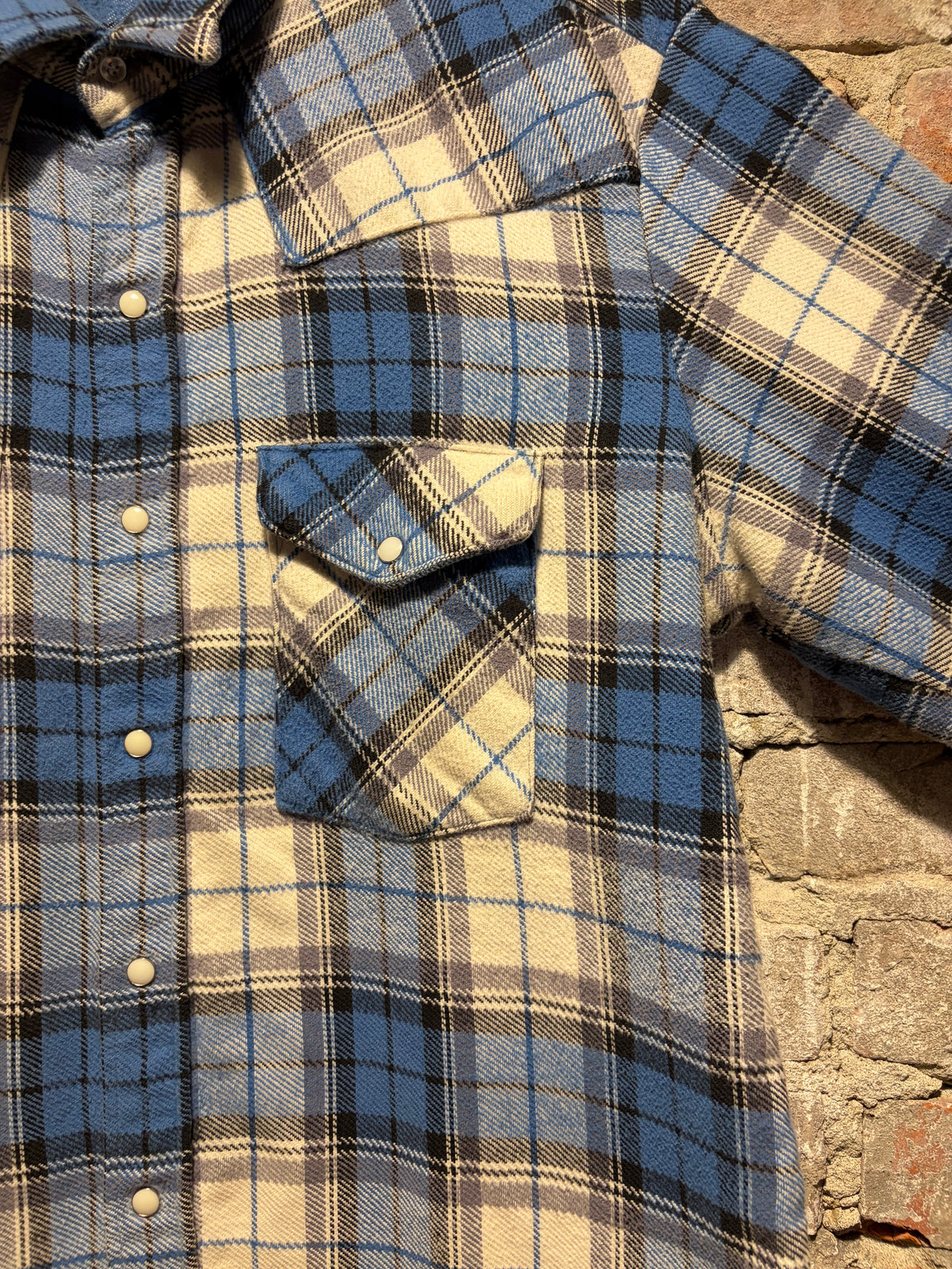 Pocket on Vintage Dakota Cotton Pearlsnap Flannel SZ XL