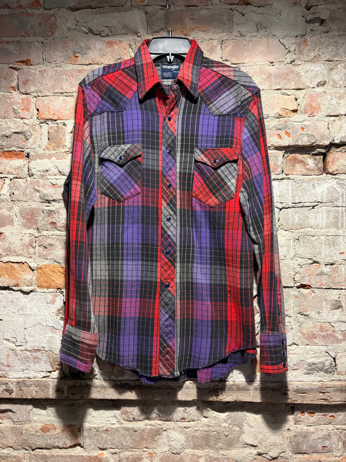 Front of Vintage Wrangler Western Flannel SZ M