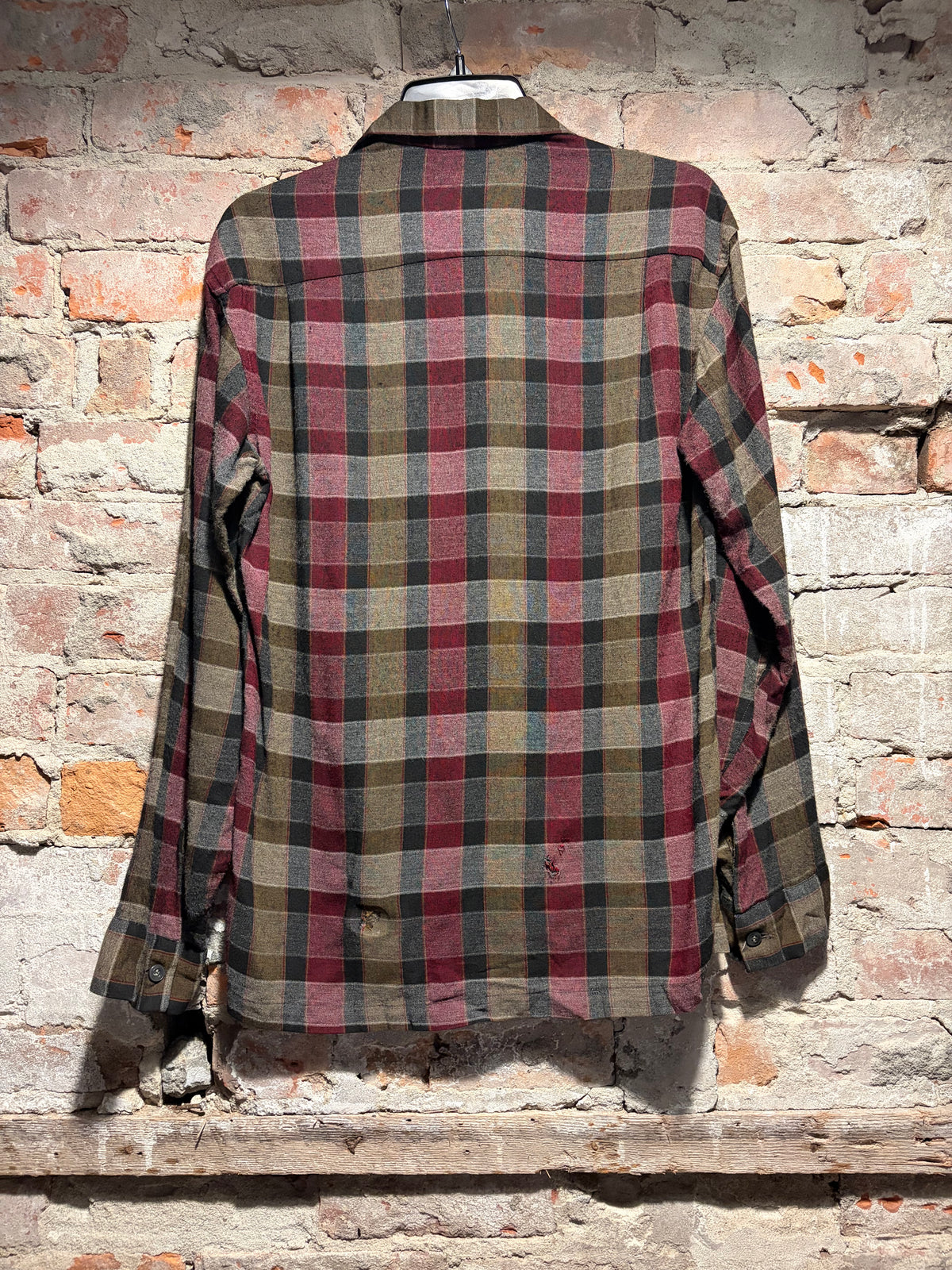Back of 1960s Rayon Plaid McGregor Loop Collar Shirt SZ S