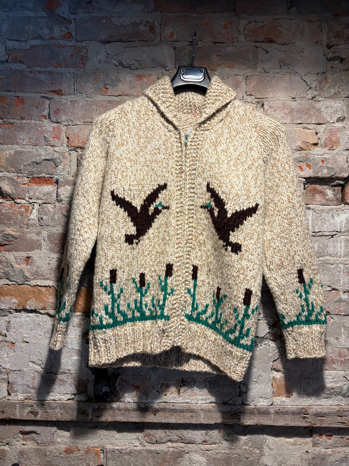 Front of Vintage 1950s Flying Ducks Cowichan Wool Sweater SZ S