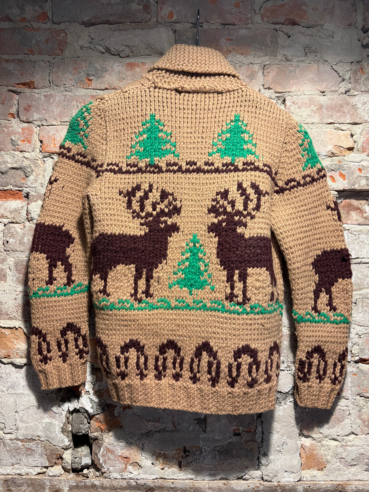 Back of Vintage Light Brown Deer Cowichan Style Sweater Sz S