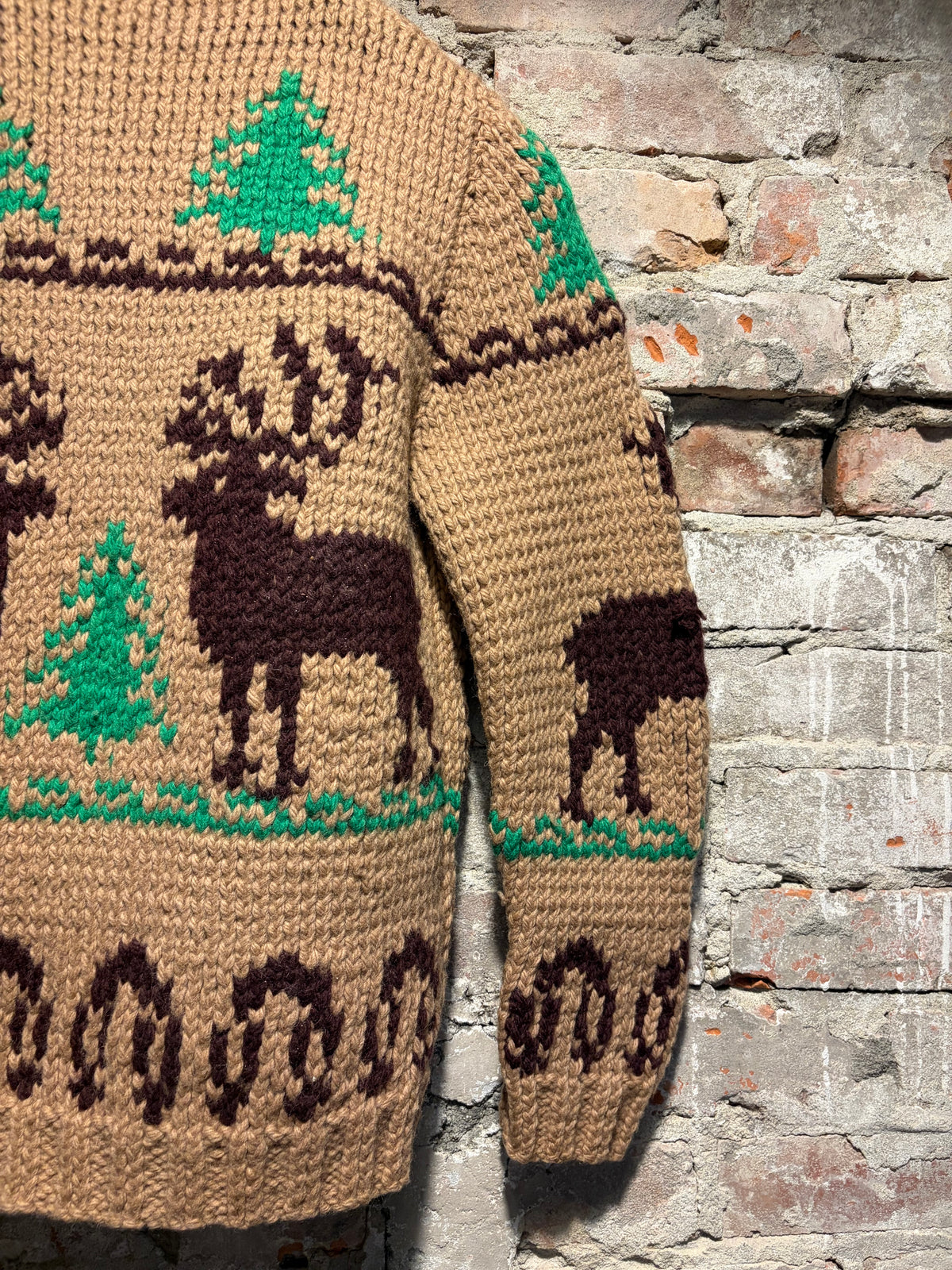Sleeve on Vintage Light Brown Deer Cowichan Style Sweater Sz S