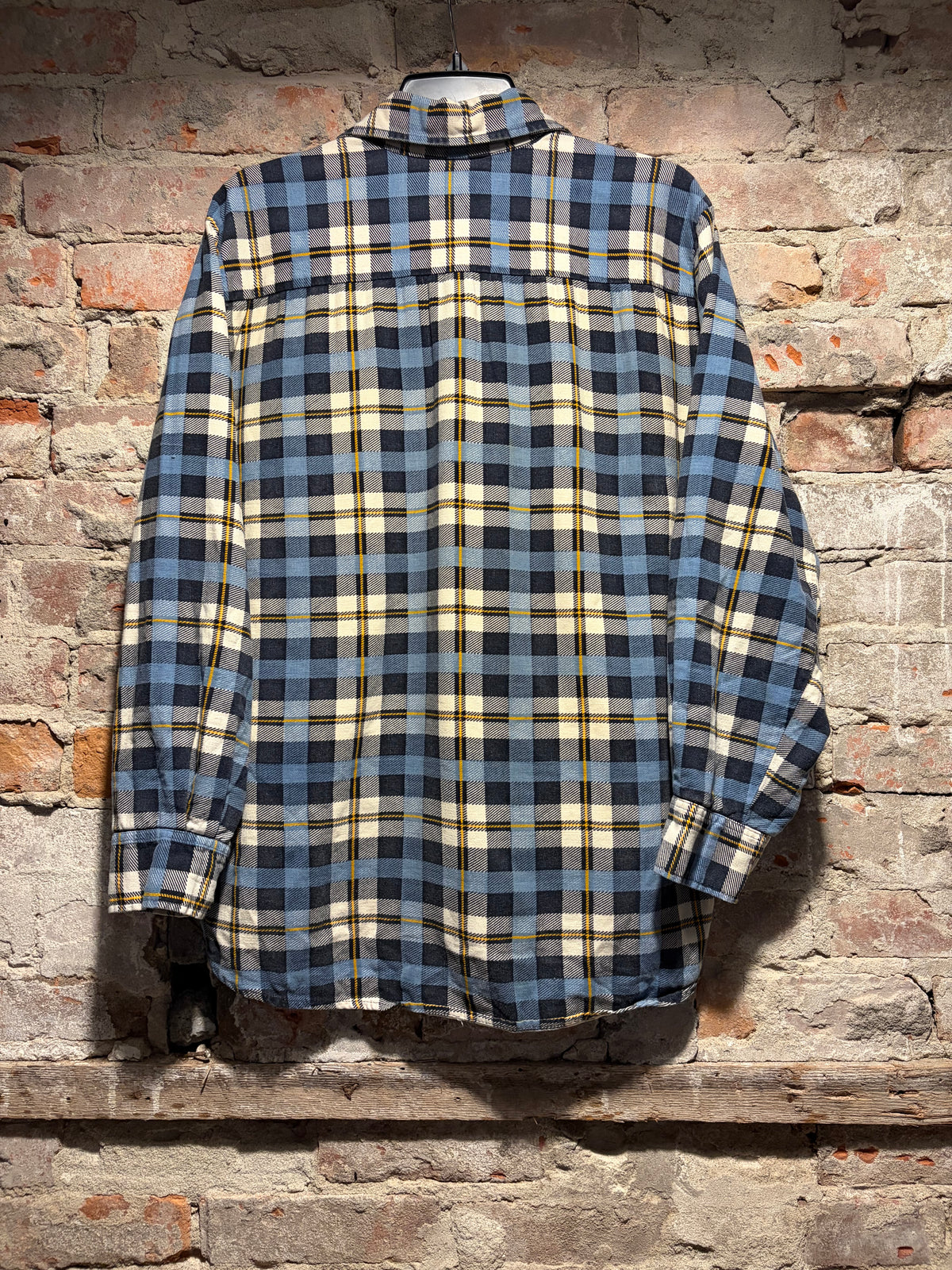 Back of Vintage 313 Blue and Yellow Flannel SZ XL