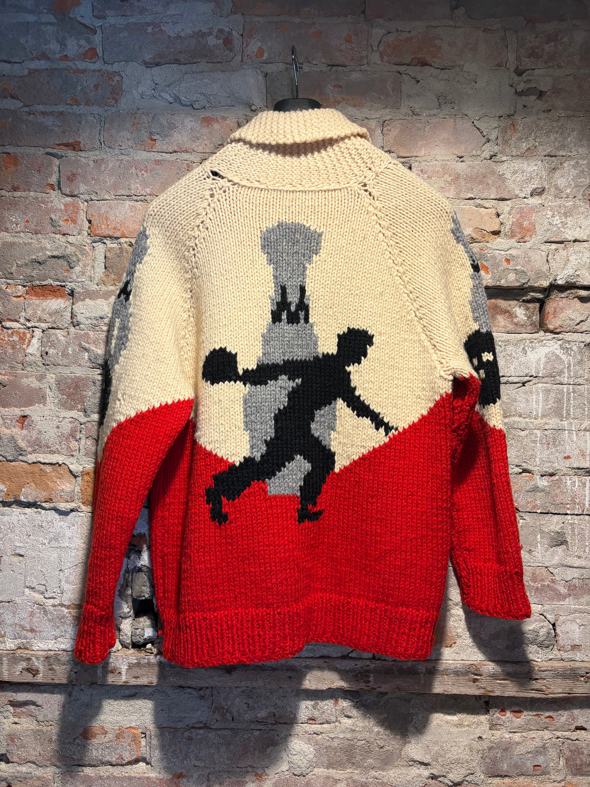 Back of Vintage 1950s Bowling Cowichan Sweater Sz M