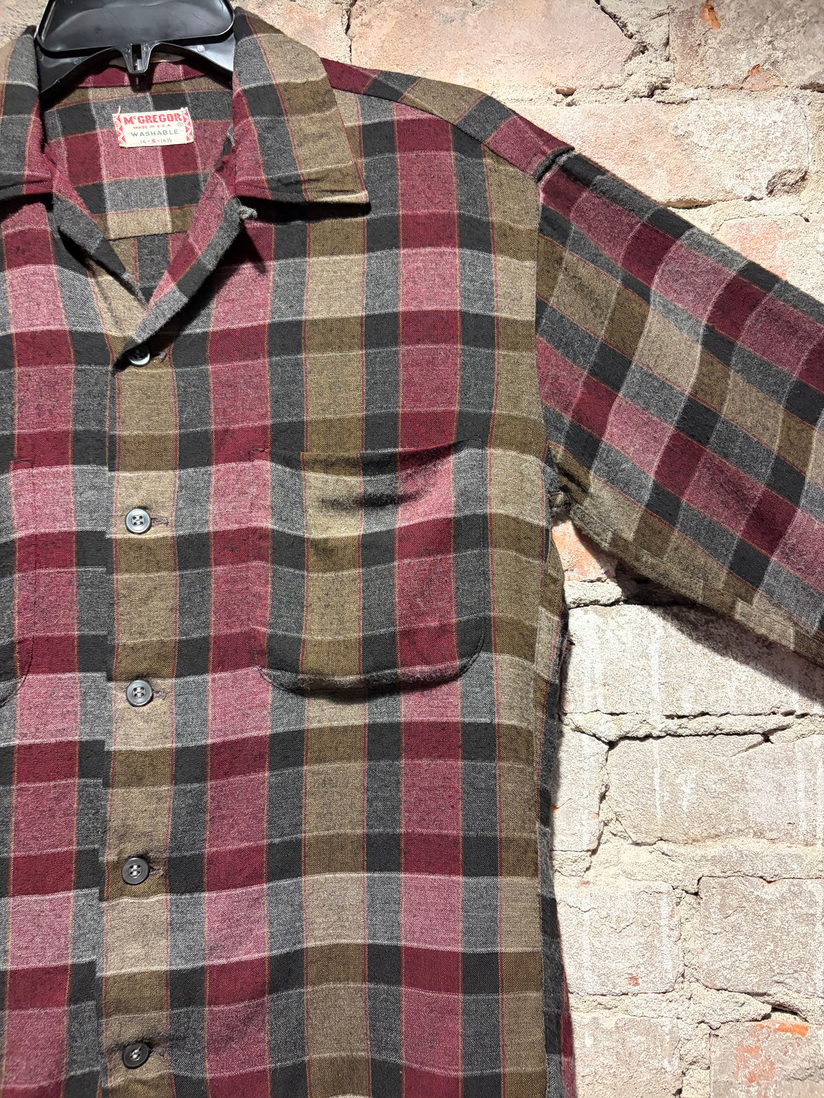 Pit on 1960s Rayon Plaid McGregor Loop Collar Shirt SZ S