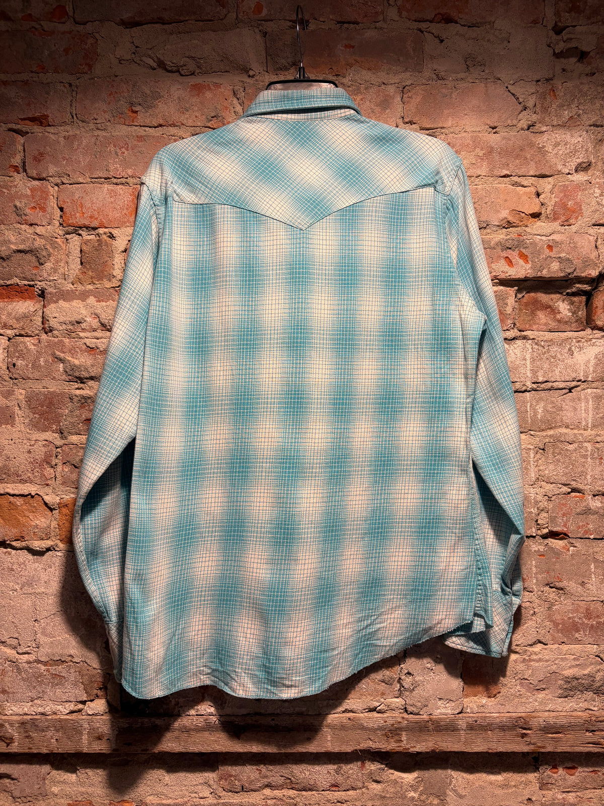 Back of Vintage Thorobred Western Flannel SZ S