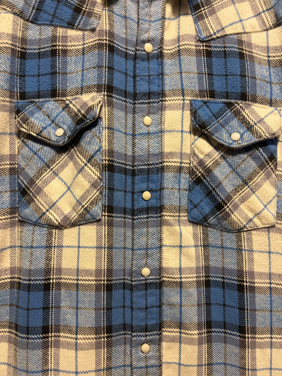 Buttons on Vintage Dakota Cotton Pearlsnap Flannel SZ XL
