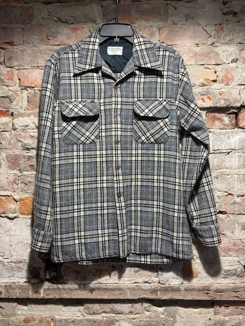 Front of Vintage JCP Wool Blend Loop Collar Flannel SZ M